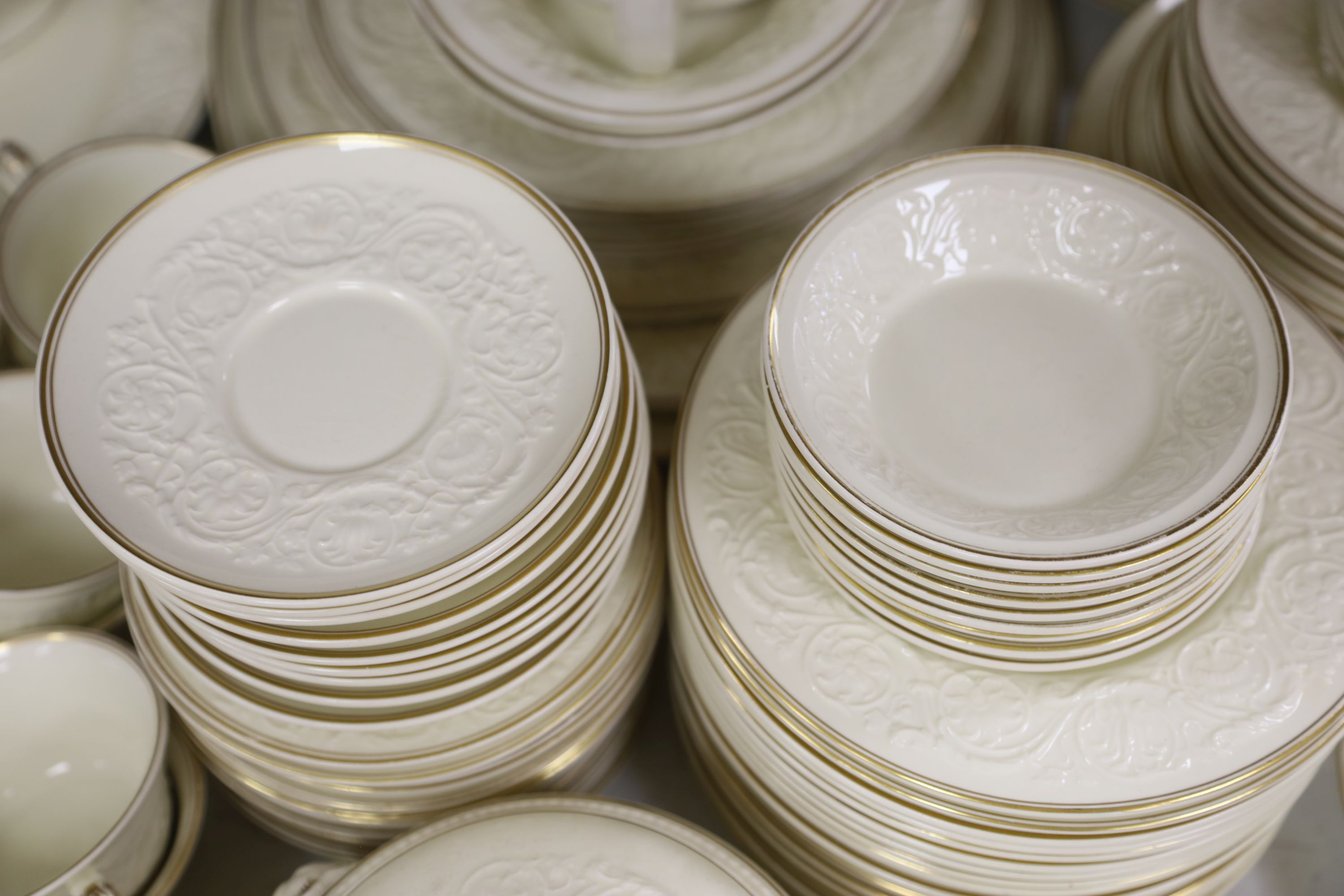 A Wedgwood Patrician of Etruria and Barlaston tea and dinner service